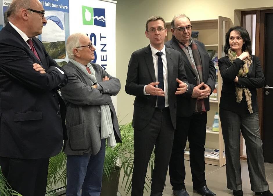 Philippe Court, nouveau Préfet du Calvados, était en visite à la Maison de Service le 08 janvier