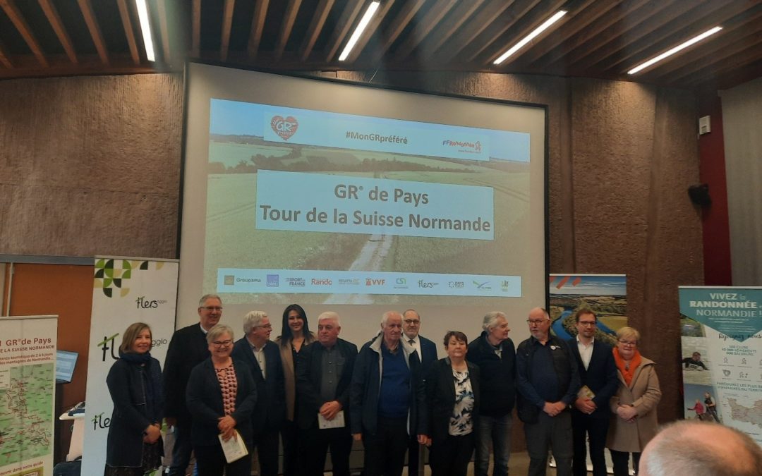 Le trophée “Mon GR préféré” 2023 remis au GR de Pays Tour de la Suisse Normande